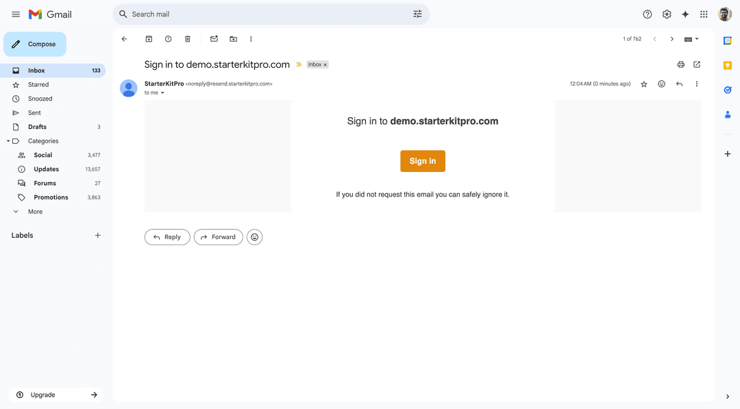 Emails feature illustration 3